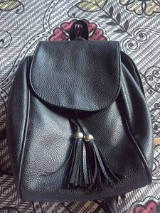 black backpack