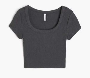 H&amp;M cropped ribbed tshirt