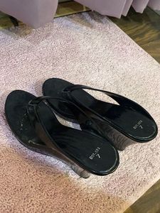 Black wedge heel