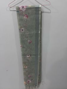 Green Floral Print Kurta Set with Dupatta &amp; Pants
