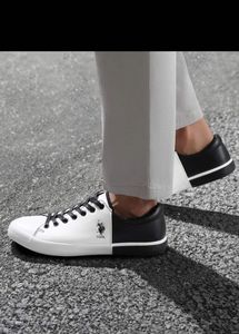 US Polo Men Black &amp; White Sneakers