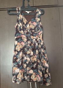 Chic Floral Print Wrap Dress