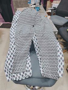 Stylish Black &amp; White Printed Kurta