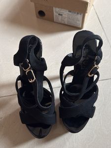 Stylish Black Strappy Heels