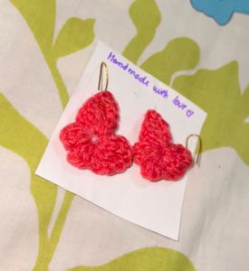 Handmade crochet earring
