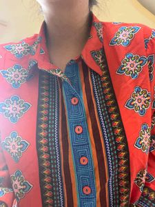 Shirt Top: Global Desi. Medium, Large