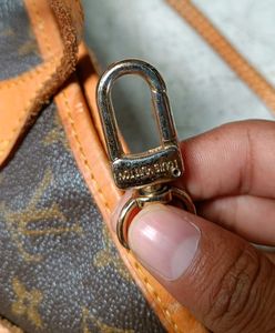 Louis Vuitton Monogram Canvas Tote Bag – Authentic
