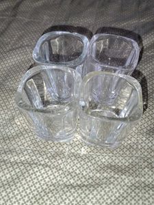Set of 4 Clear Glass Votive Holders