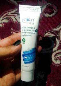 Plum Rice Water & Niacinamide Gel Cream