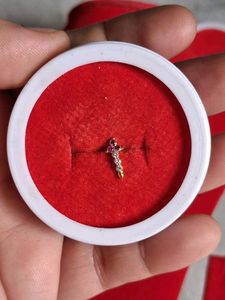 Stunning Red &amp; White Stone Nose Ring gold