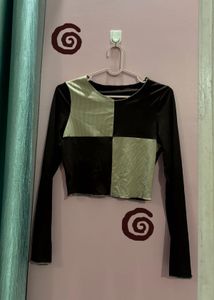Colorblock Long Sleeve Crop Top