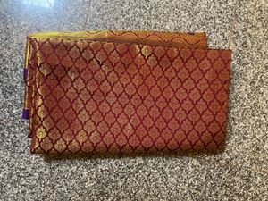 Unused Maroon Silk Saree with Blouse(L, Alterable)