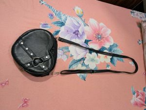 Heart-Shaped Black Sling Bag | Cute Crossbody