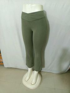 High-Waisted Olive Green Cropped Yoga Pant