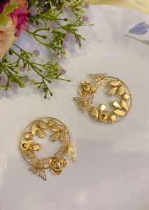 Sparkling Crystal Drop Earrings
