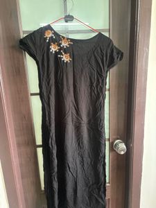 Black Embroidered Kurta
