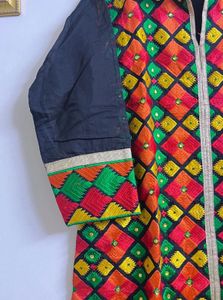 Multicoloured Embroided Kurta
