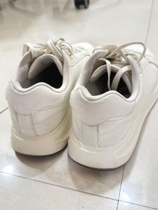 Unisex White ZARA Sneakers - Size 8 / EU41