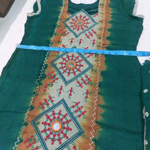 women kurta with dupatta