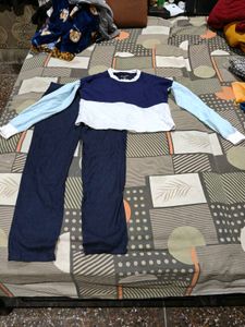 Cute Color Blocked crop top and pants
