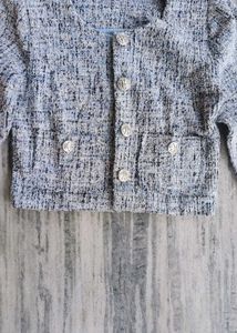Chic Tweed Cropped Jacket