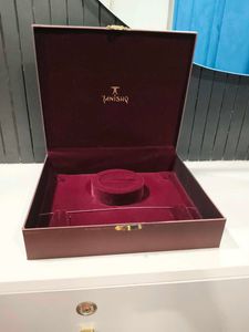 Tanishq Jewellery necklace Box