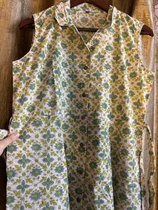 Chic Sleeveless Floral Print Midi Dress