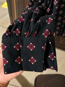 H&amp;M Printed Long Sleeve Top