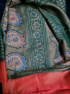 Elegant Green Saree with Blouse