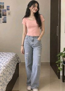combo of peach top with jeans