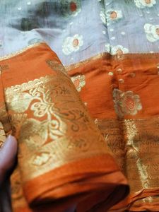 Tant Banarasi floral design saree