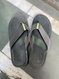 Comfortable Grey Flip Flops