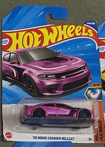 Hot Wheels '20 Dodge Charger Hellcat