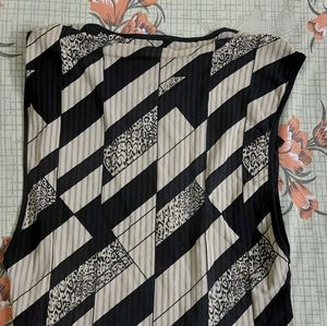 Stylish Geometric Print Top with Embellished Shoul