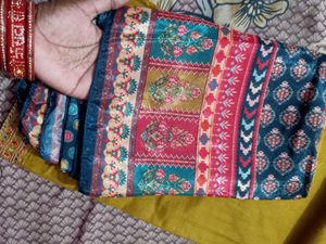 pure cotton Prints Embroidered Kurta Set