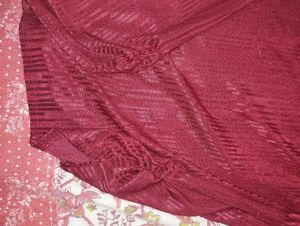 Stylish Rose Applique T-Shirt