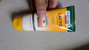Nature's Essence Lacto Tan Clear