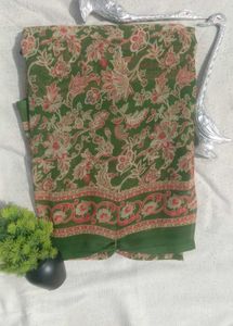 Elegant Red &amp; Green Printed Saree