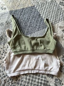 Set of 2 Ribbed Sports Bras size M