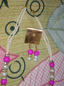 Stylish Pink and White Pearl Necklace Set