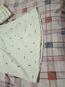 Everyday Wear Top With Jeans Or Skirt For Stylish