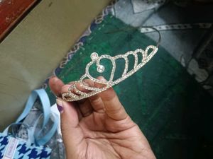 Sparkling Crystal Tiara Headband