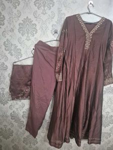 Elegant Embroidered Kurta Set