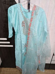 New of my shop 2 colour one kurti price 700