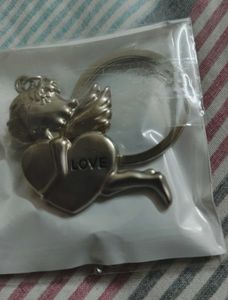 Cute Cupid Couple keychains💎✨with a fidget toy