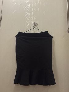 Chic Black Peplum Skirt