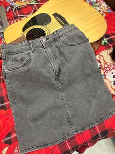 H&M Divided Grey Wash Skirt