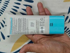 Swiss Beauty Dew Lock Sunscreen SPF 50
