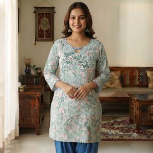 Beautiful Floral Kurta 3-Piece set
