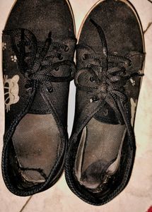 Black Shoes For Women